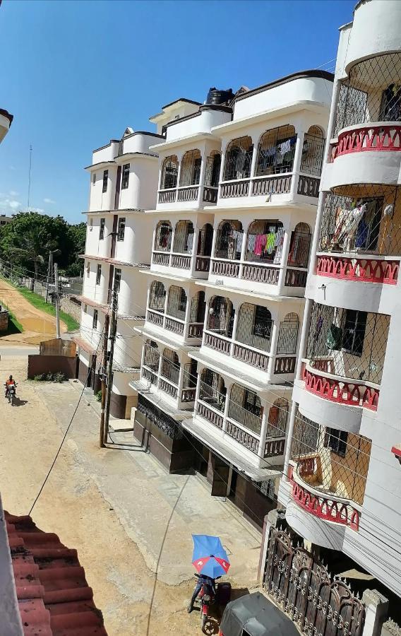 La Grande Cosy Studio Apartment Mtwapa Luaran gambar
